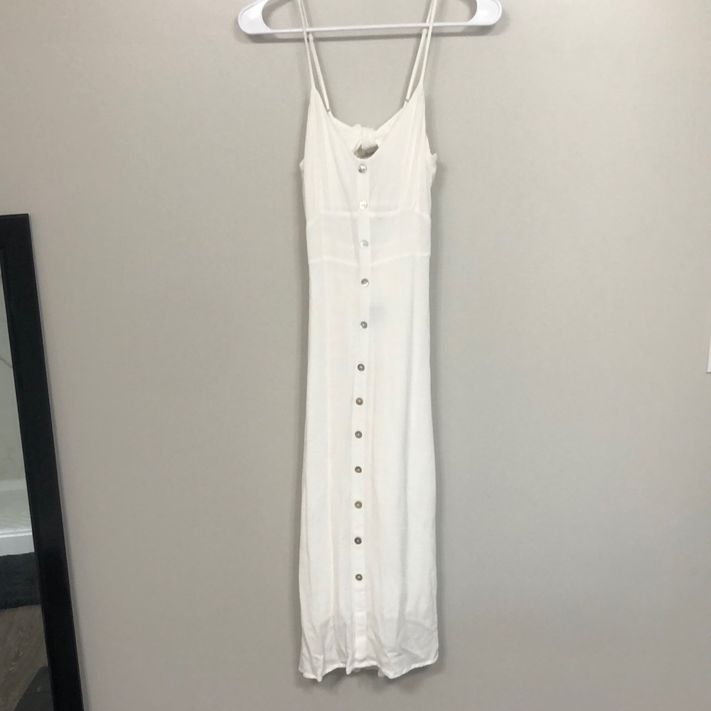 White midi-dress. “Postcards from Positano” dress from Lulu’s. XS